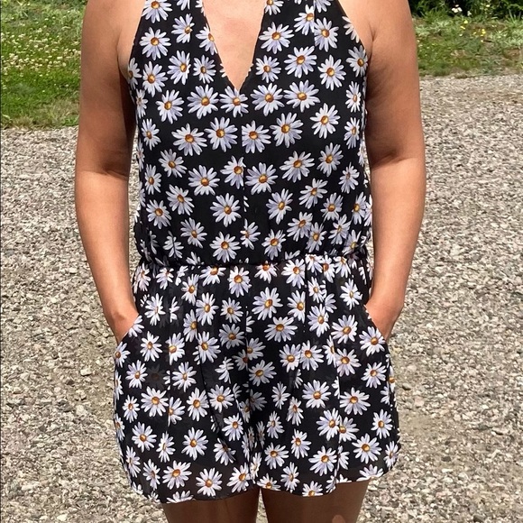 Cute floral romper See You Monday - Picture 4 of 10